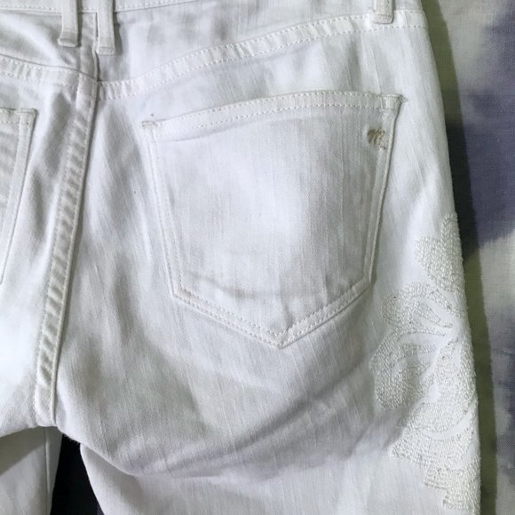 Madewell embroidered mid-rise jeans, 24 - Picture 13 of 13